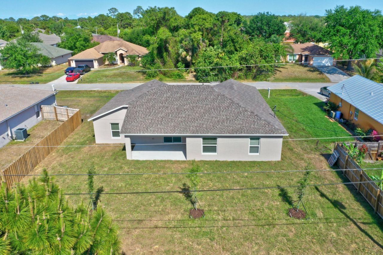 5314 NW Milner Drive, Port Saint Lucie, FL 34986 Photo