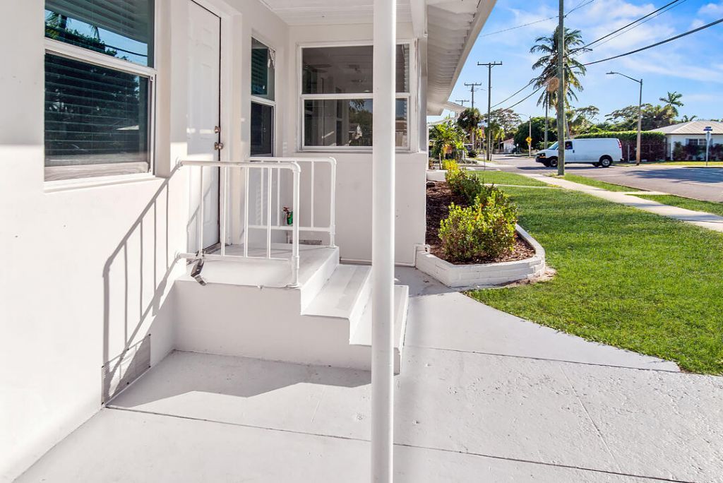 5208 Spruce Avenue, Unit A, West Palm Beach, FL 33407 Photo