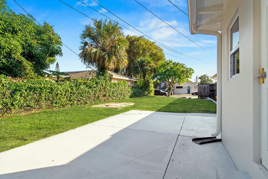 5208 Spruce Avenue, Unit A, West Palm Beach, FL 33407 Photo