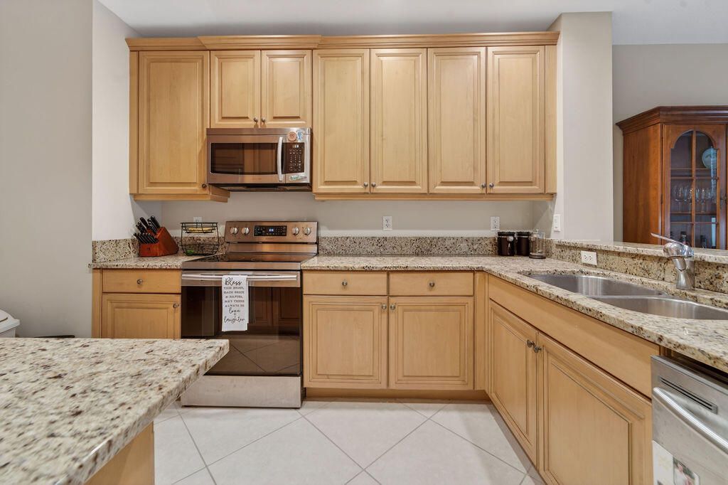 11860 Valencia Gardens Avenue, Palm Beach Gardens, FL 33410 Photo