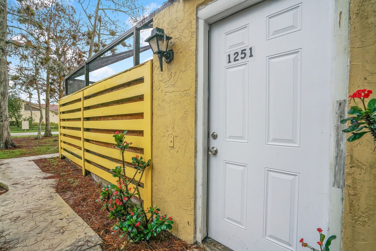 1251 NW Periwinkle Place, Wellington, FL 33414 Photo