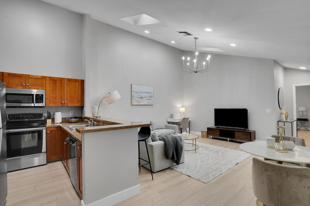 1251 NW Periwinkle Place, Wellington, FL 33414 Photo