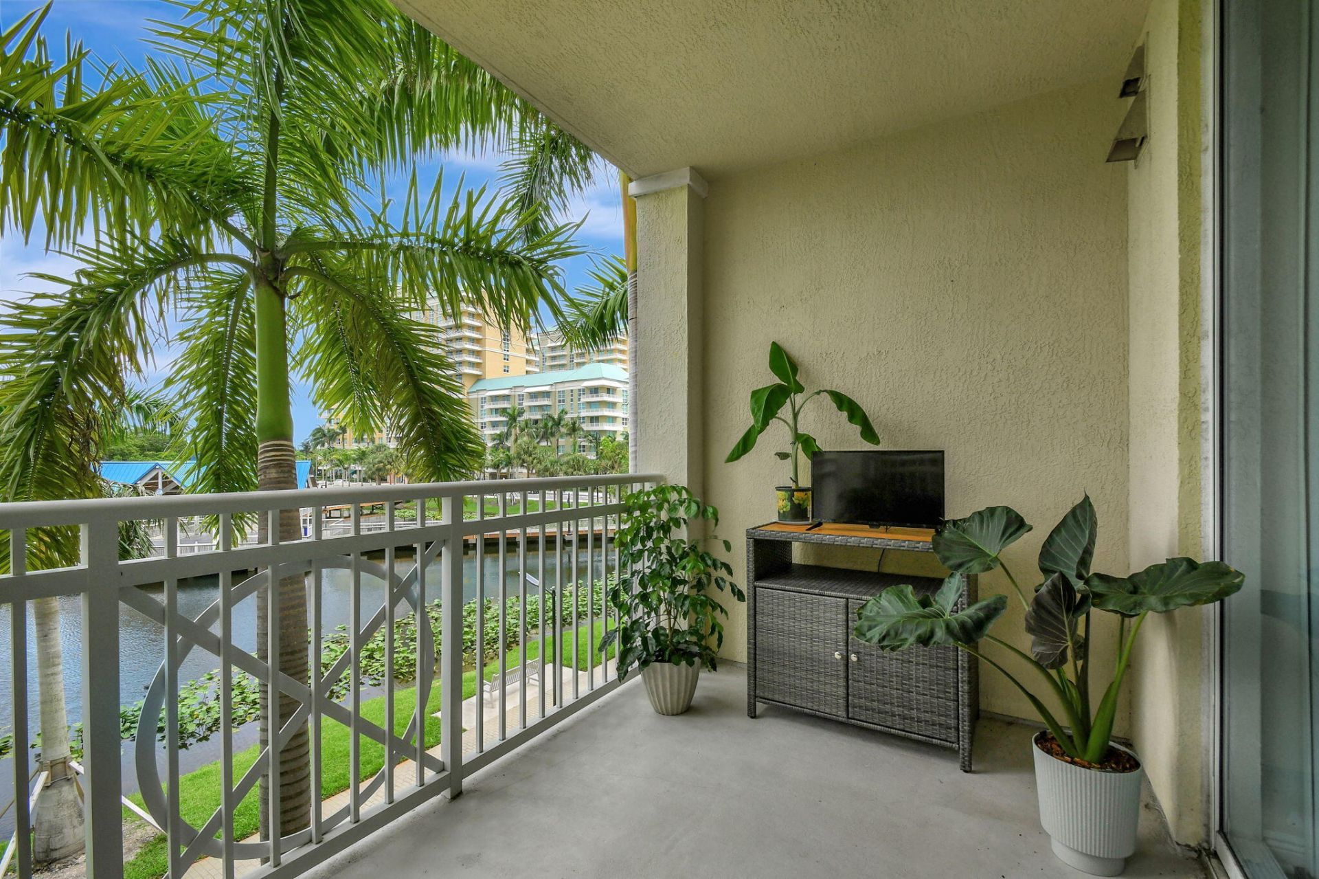 350 N Federal Highway, Unit 103, Boynton Beach, FL 33435 Photo