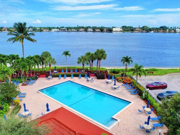 104 Half Moon Circle, Unit #C3, Hypoluxo, FL 33462