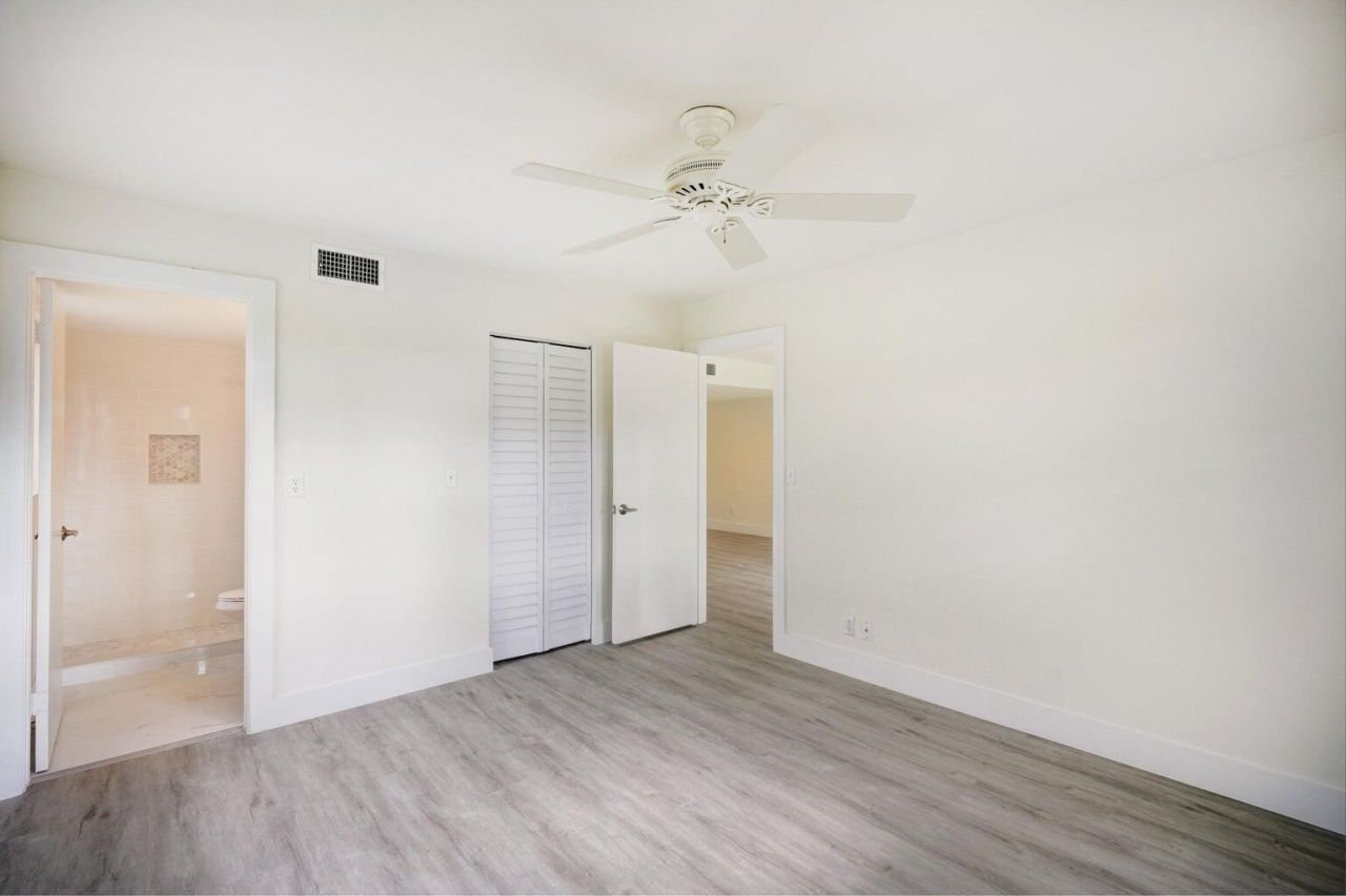 18081 SE Country Club Drive, Unit 265, Tequesta, FL 33469 Photo