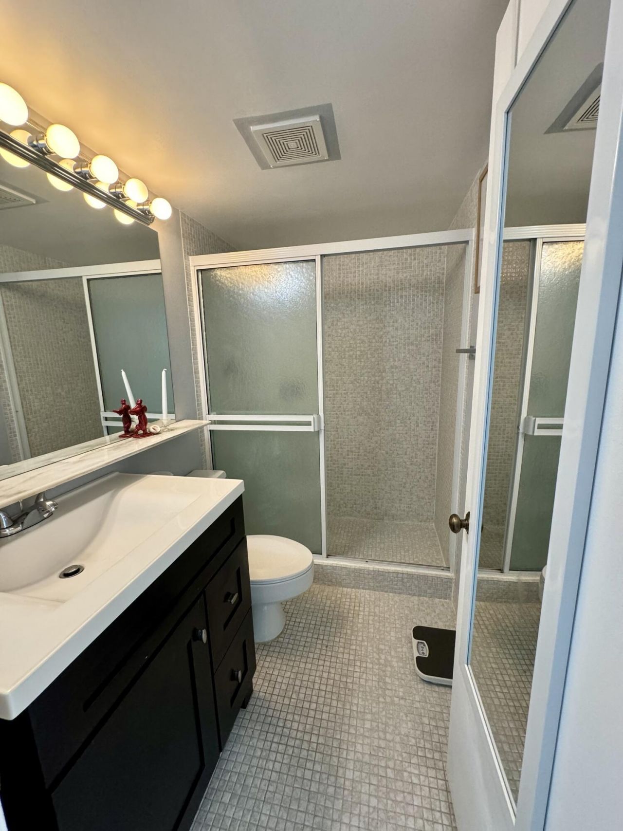 5600 N Flagler Drive, Unit 604, West Palm Beach, FL 33407 Photo