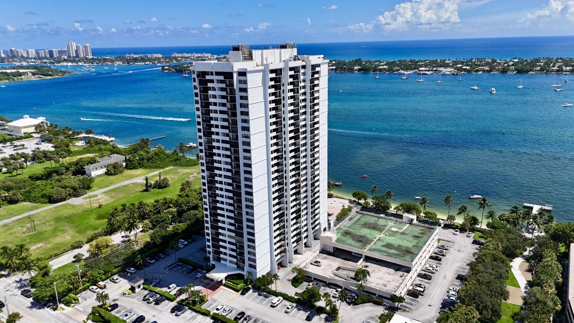 5600 N Flagler Drive, Unit 604, West Palm Beach, FL 33407 Photo