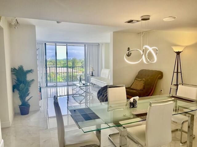 5600 N Flagler Drive, Unit 604, West Palm Beach, FL 33407 Photo