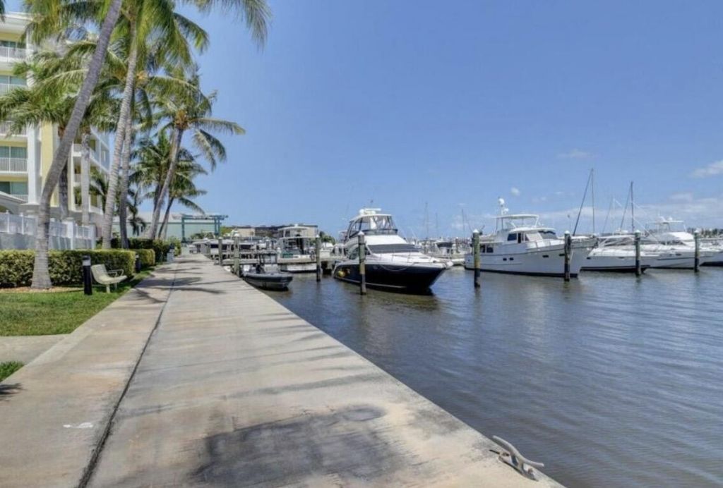 804 E Windward Way, Unit 316, Lantana, FL 33462 Photo