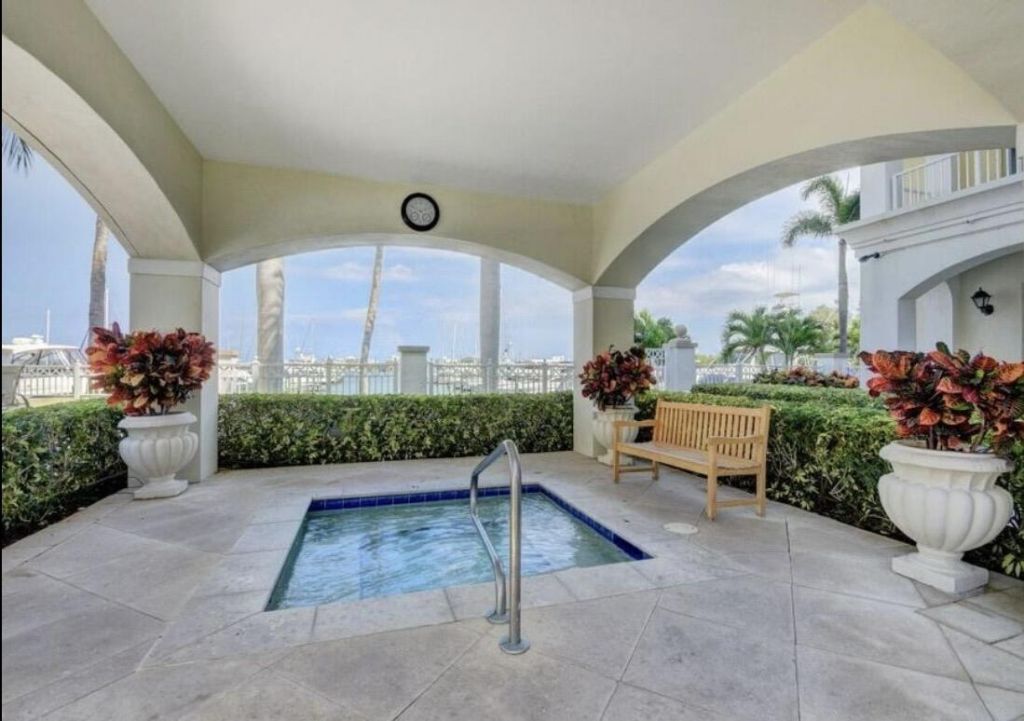 804 E Windward Way, Unit 316, Lantana, FL 33462 Photo