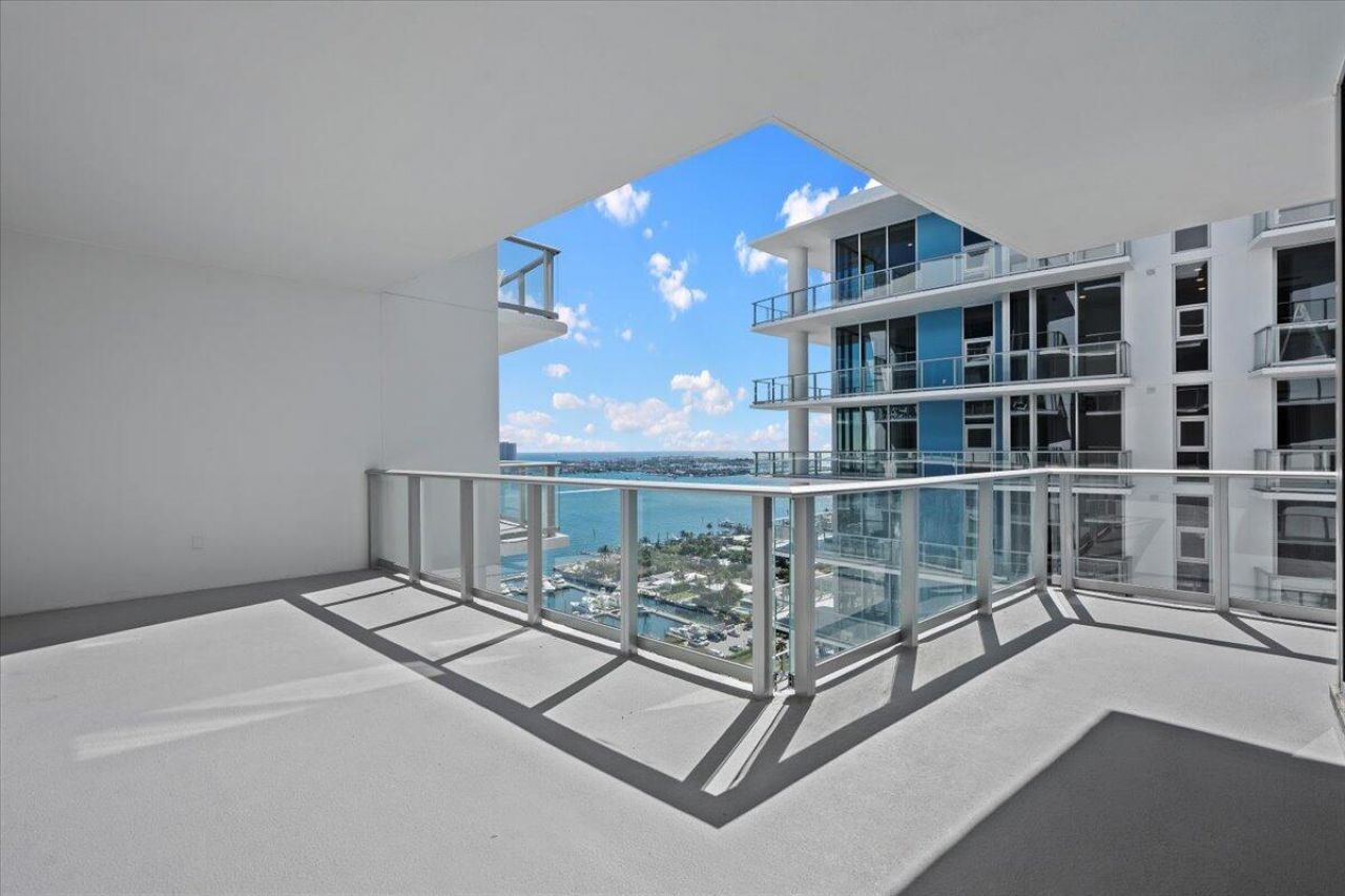 220 Lake Shore Drive, Unit 2223, Lake Park, FL 33403 Photo