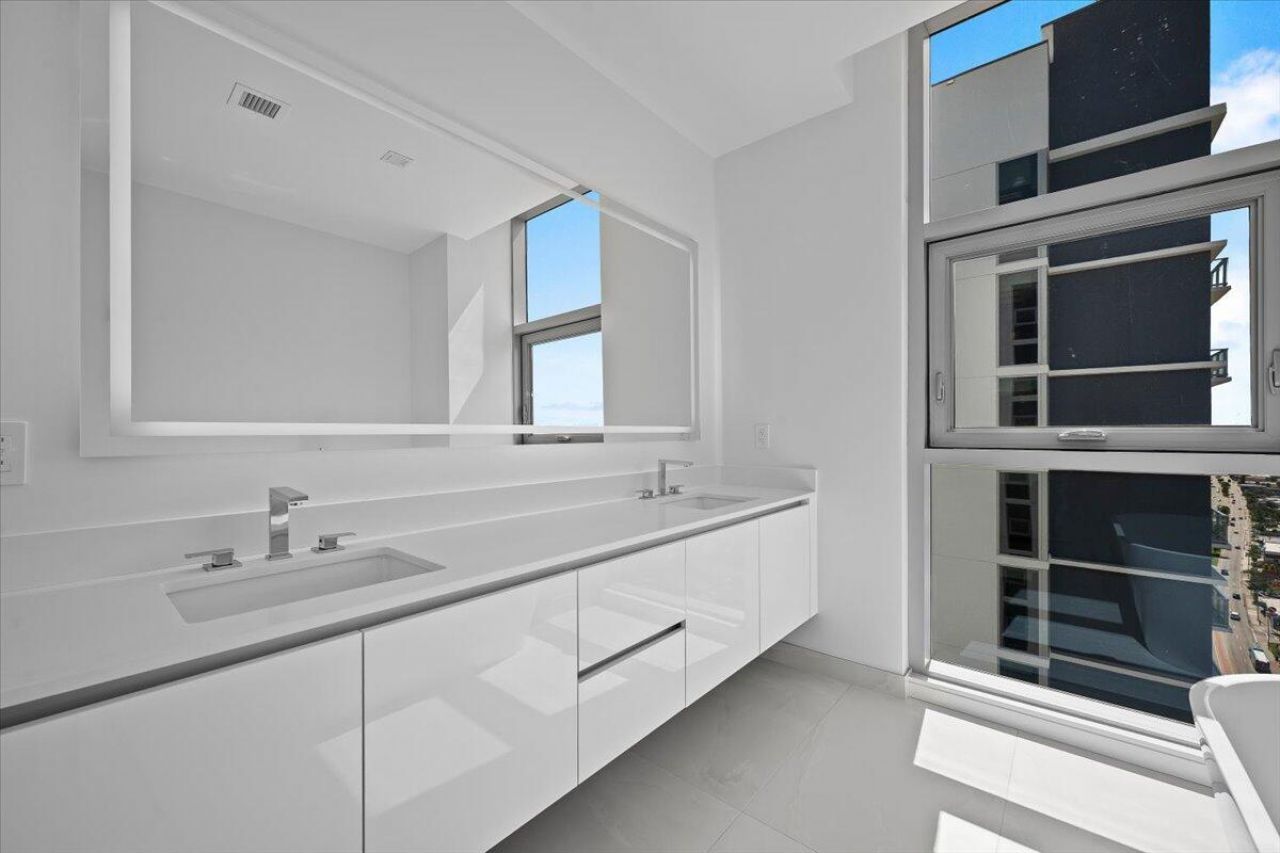 220 Lake Shore Drive, Unit 2223, Lake Park, FL 33403 Photo