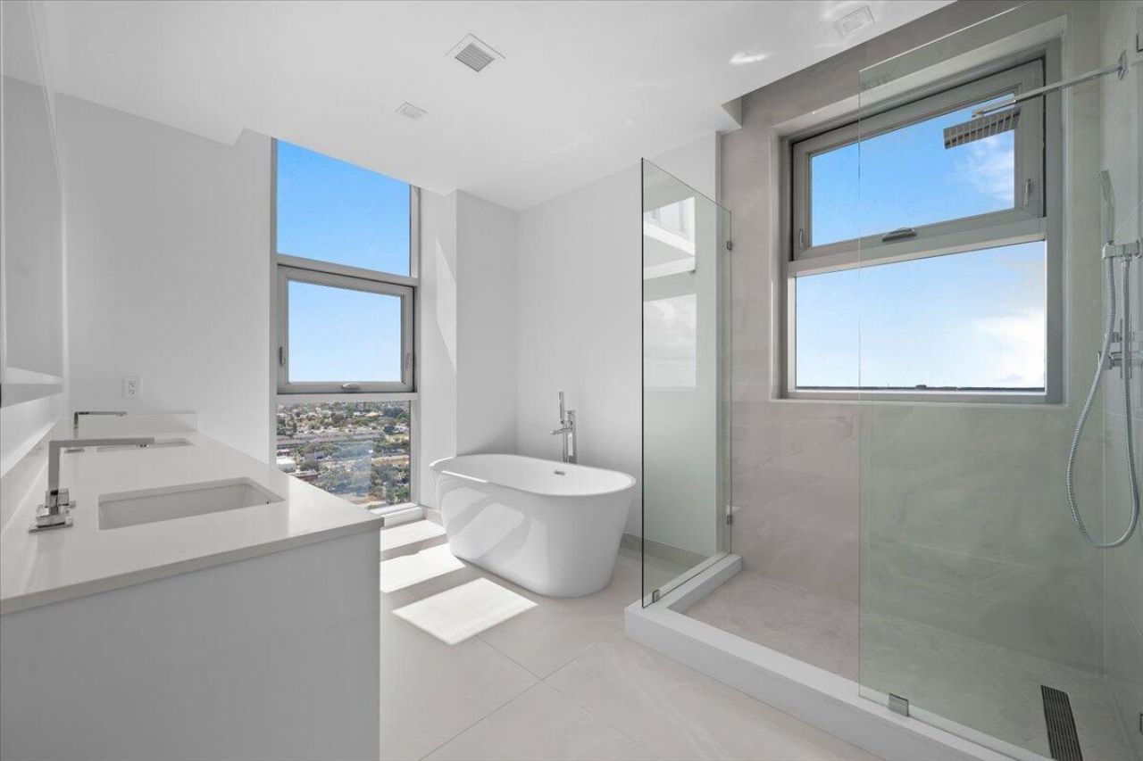 220 Lake Shore Drive, Unit 2223, Lake Park, FL 33403 Photo