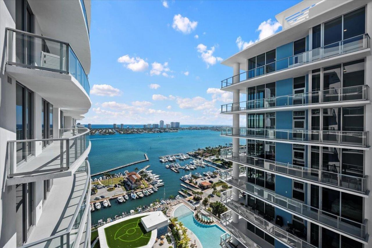 220 Lake Shore Drive, Unit 2223, Lake Park, FL 33403 Photo