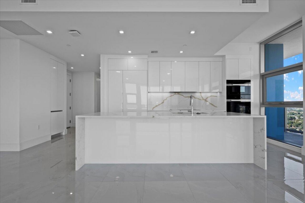 220 Lake Shore Drive, Unit 2223, Lake Park, FL 33403 Photo