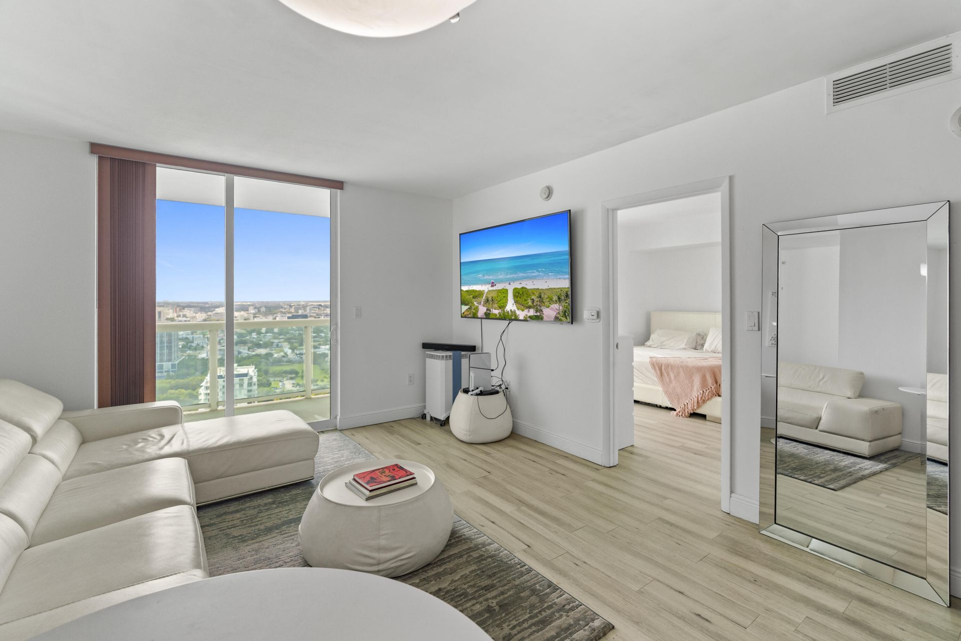 1800 N Bayshore Drive, Unit 3802, Miami, FL 33132 Photo