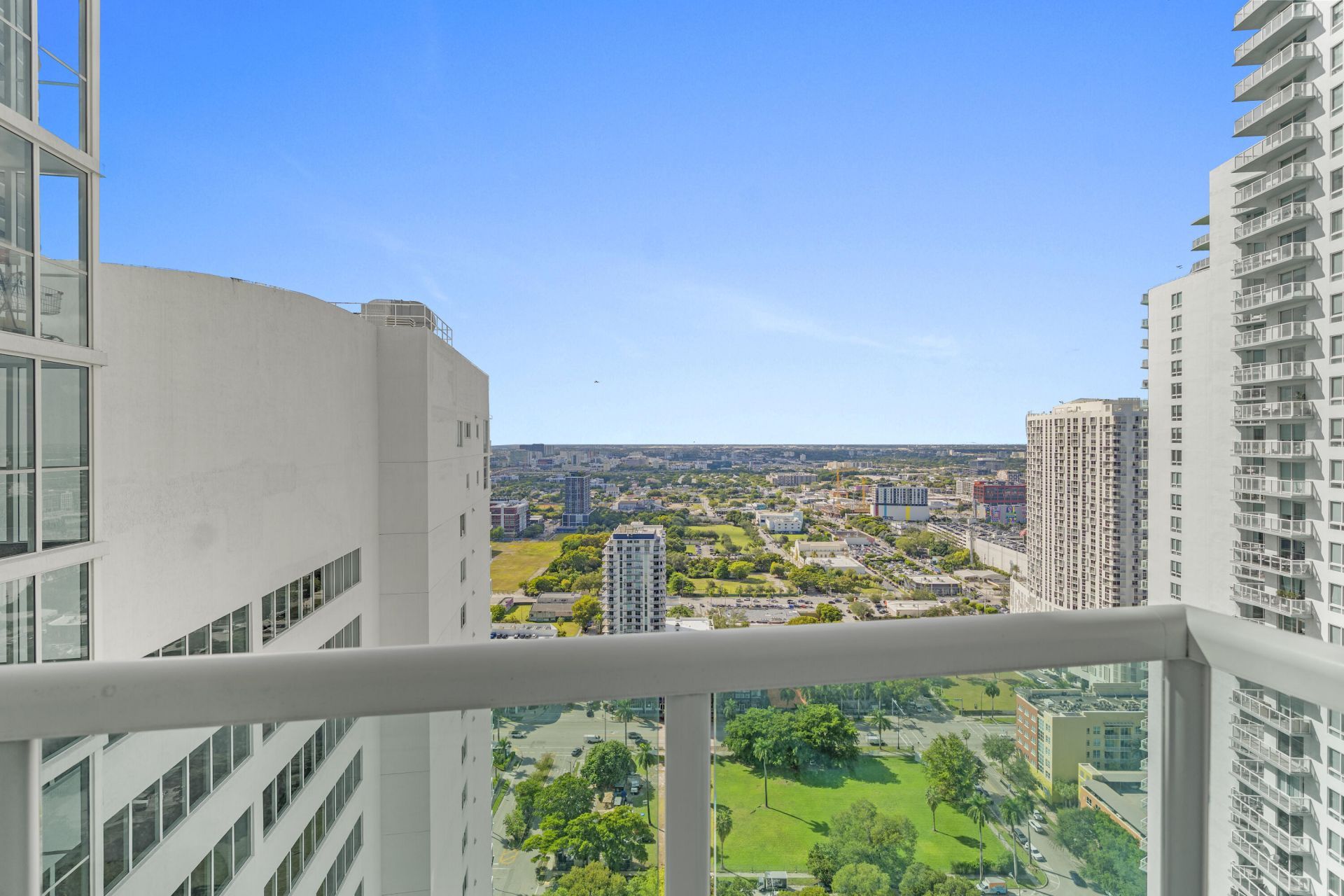 1800 N Bayshore Drive, Unit 3802, Miami, FL 33132 Photo