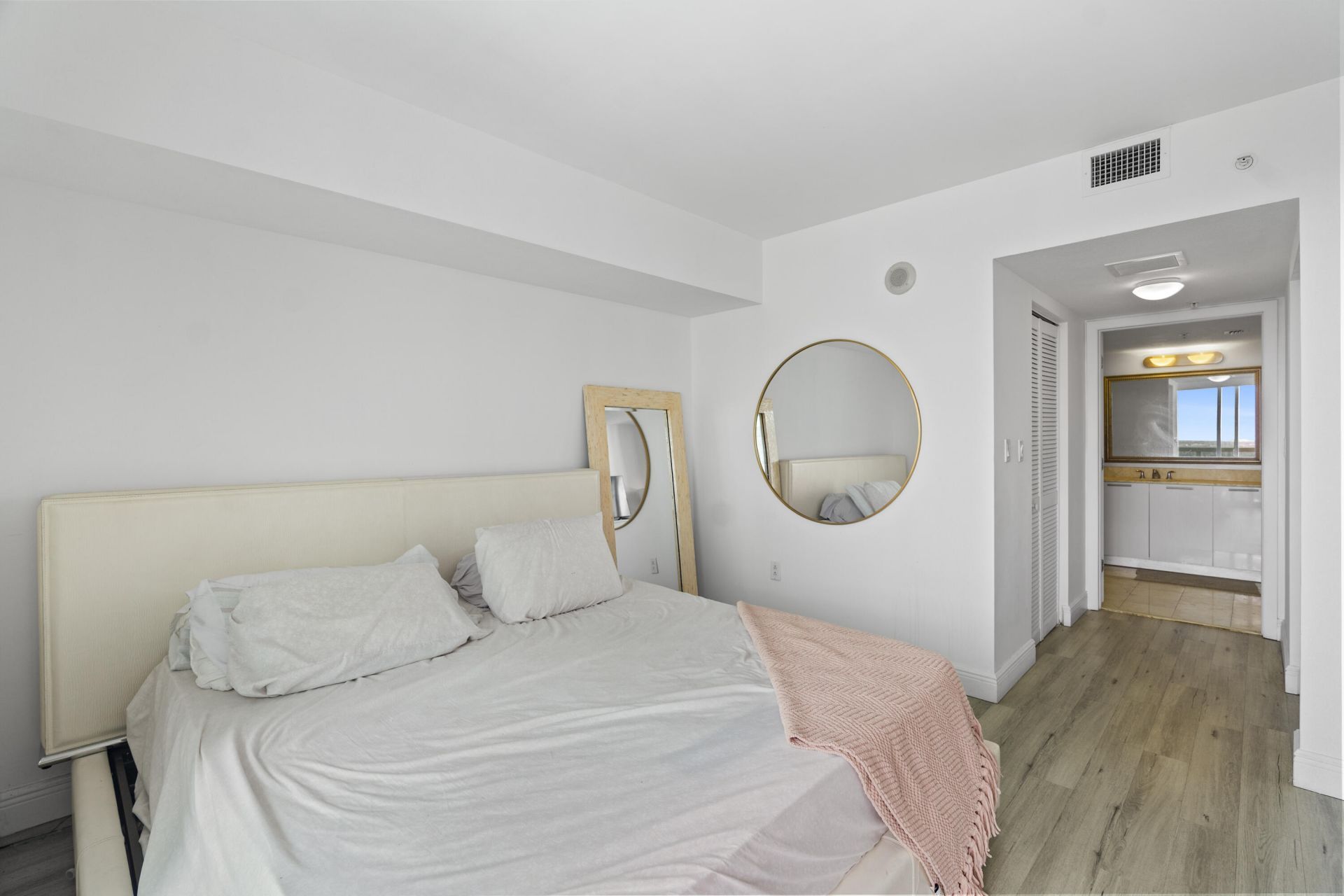 1800 N Bayshore Drive, Unit 3802, Miami, FL 33132 Photo