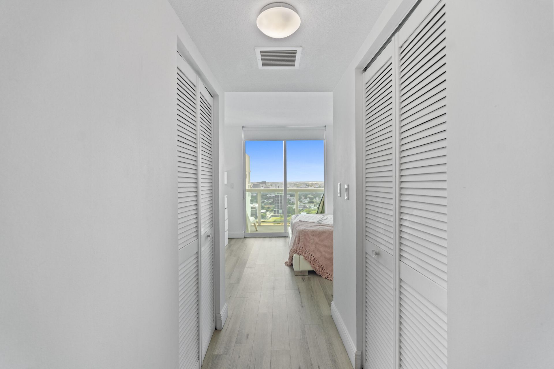 1800 N Bayshore Drive, Unit 3802, Miami, FL 33132 Photo