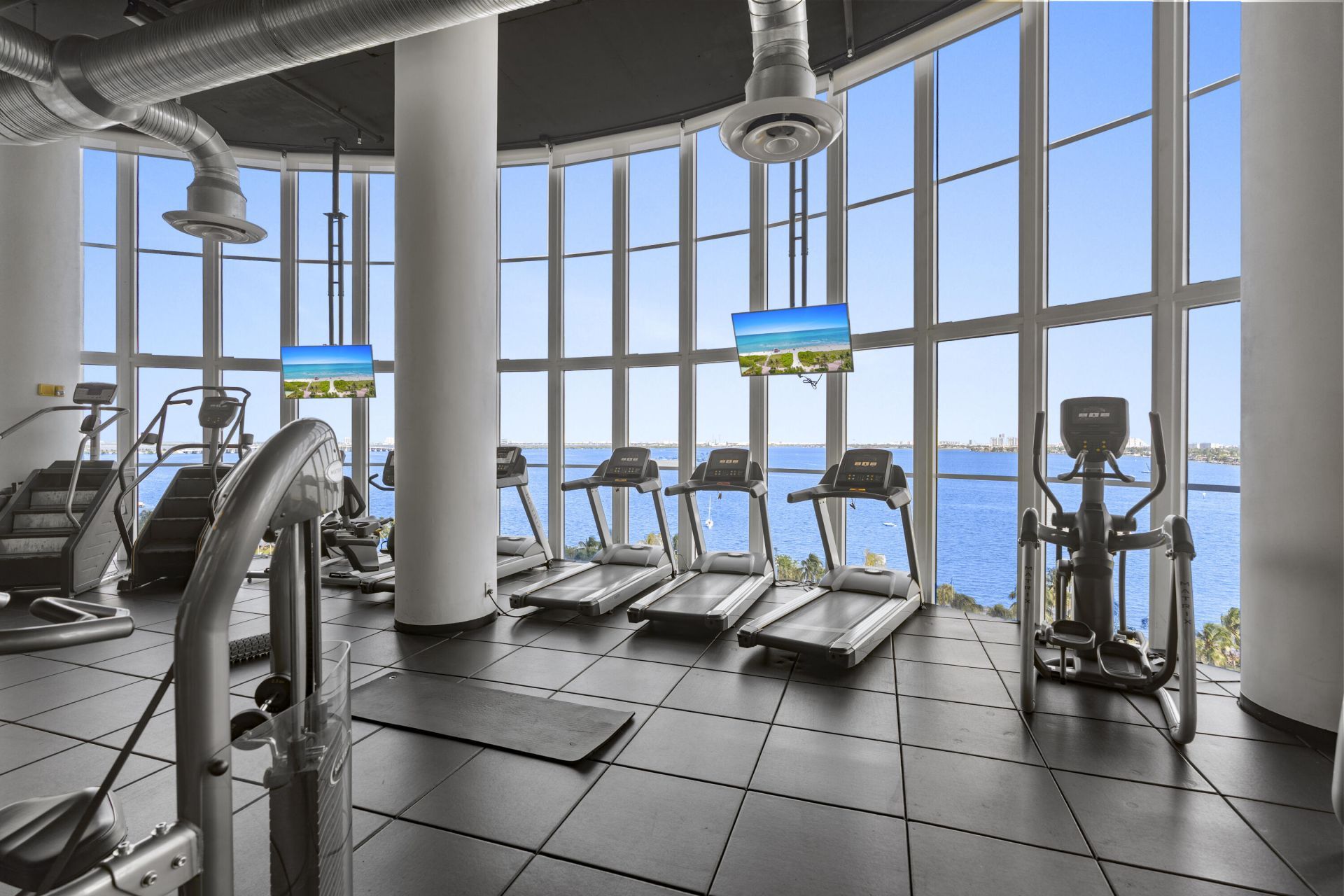 1800 N Bayshore Drive, Unit 3802, Miami, FL 33132 Photo