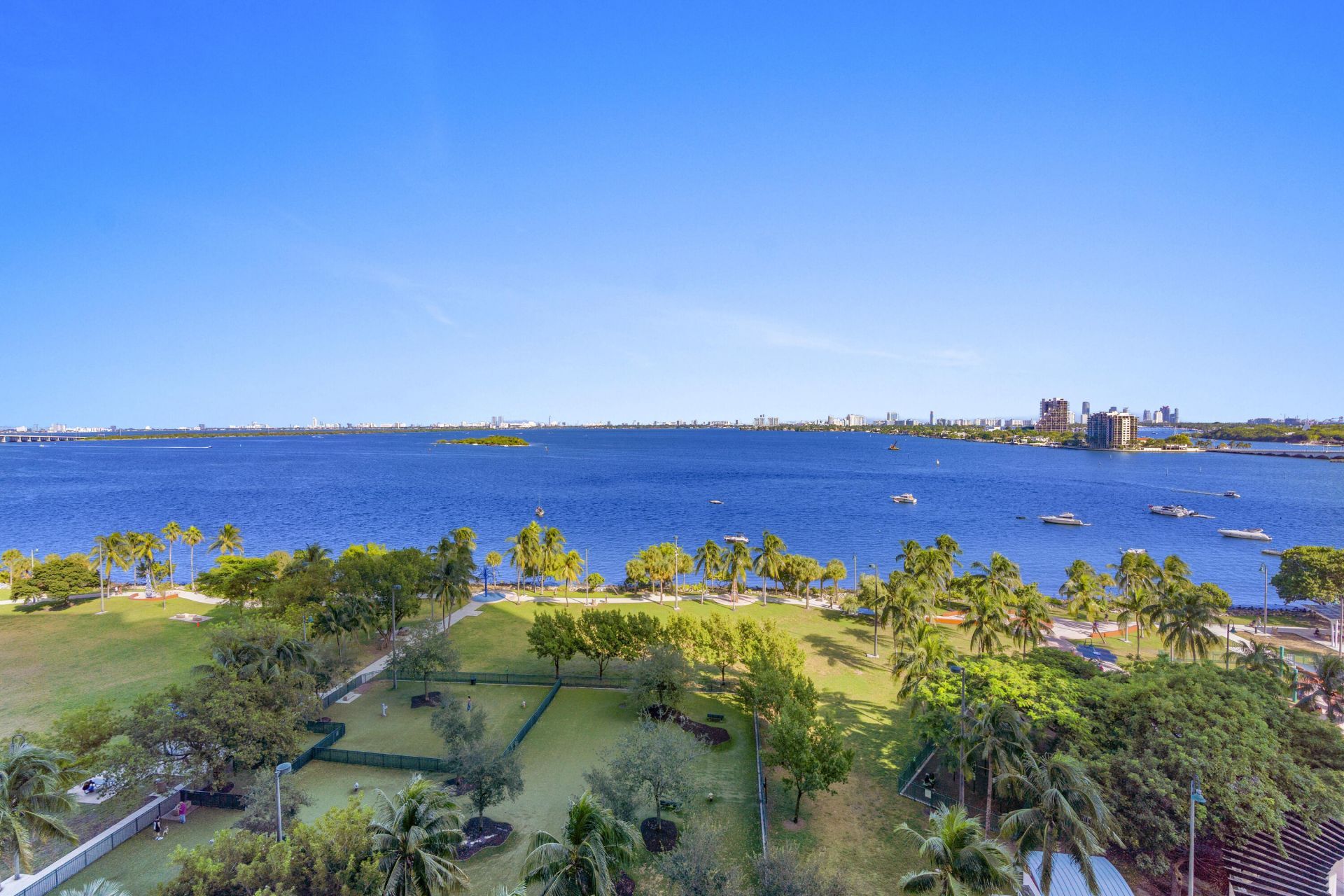 1800 N Bayshore Drive, Unit 3802, Miami, FL 33132 Photo