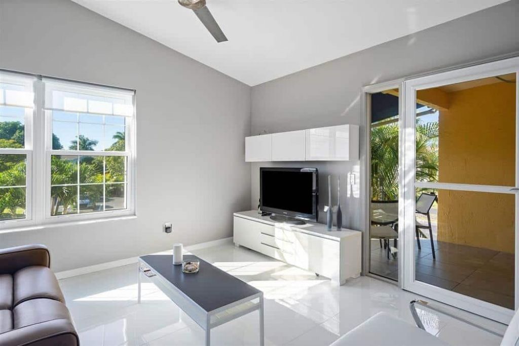 119 Waterside Drive, Hypoluxo, FL 33462 Photo