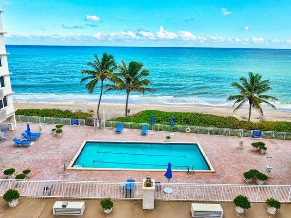 3221 S Ocean Boulevard, Unit 207, Highland Beach, FL 33487