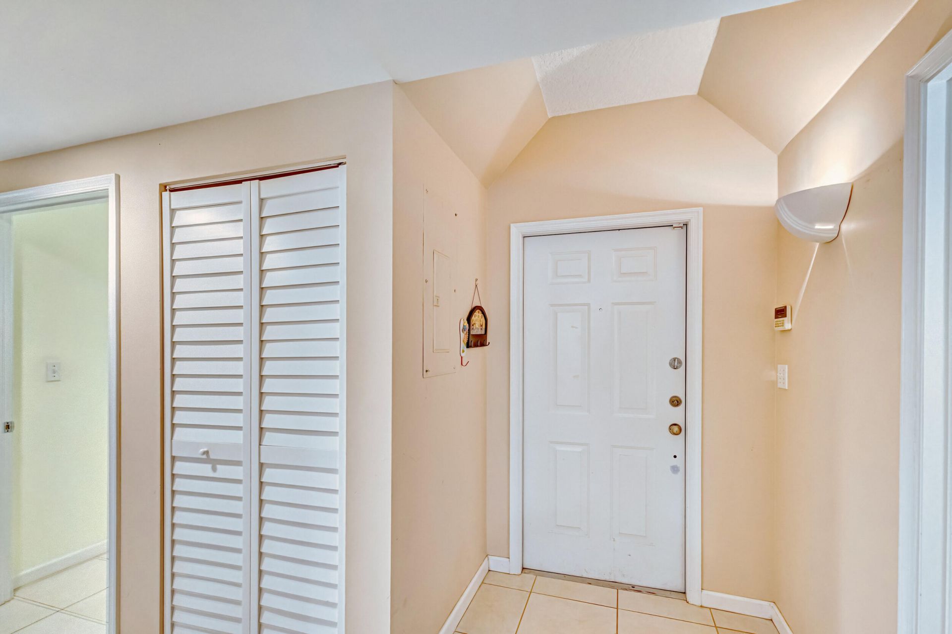 200 Uno Lago Drive, Unit 105, Juno Beach, FL 33408 Photo