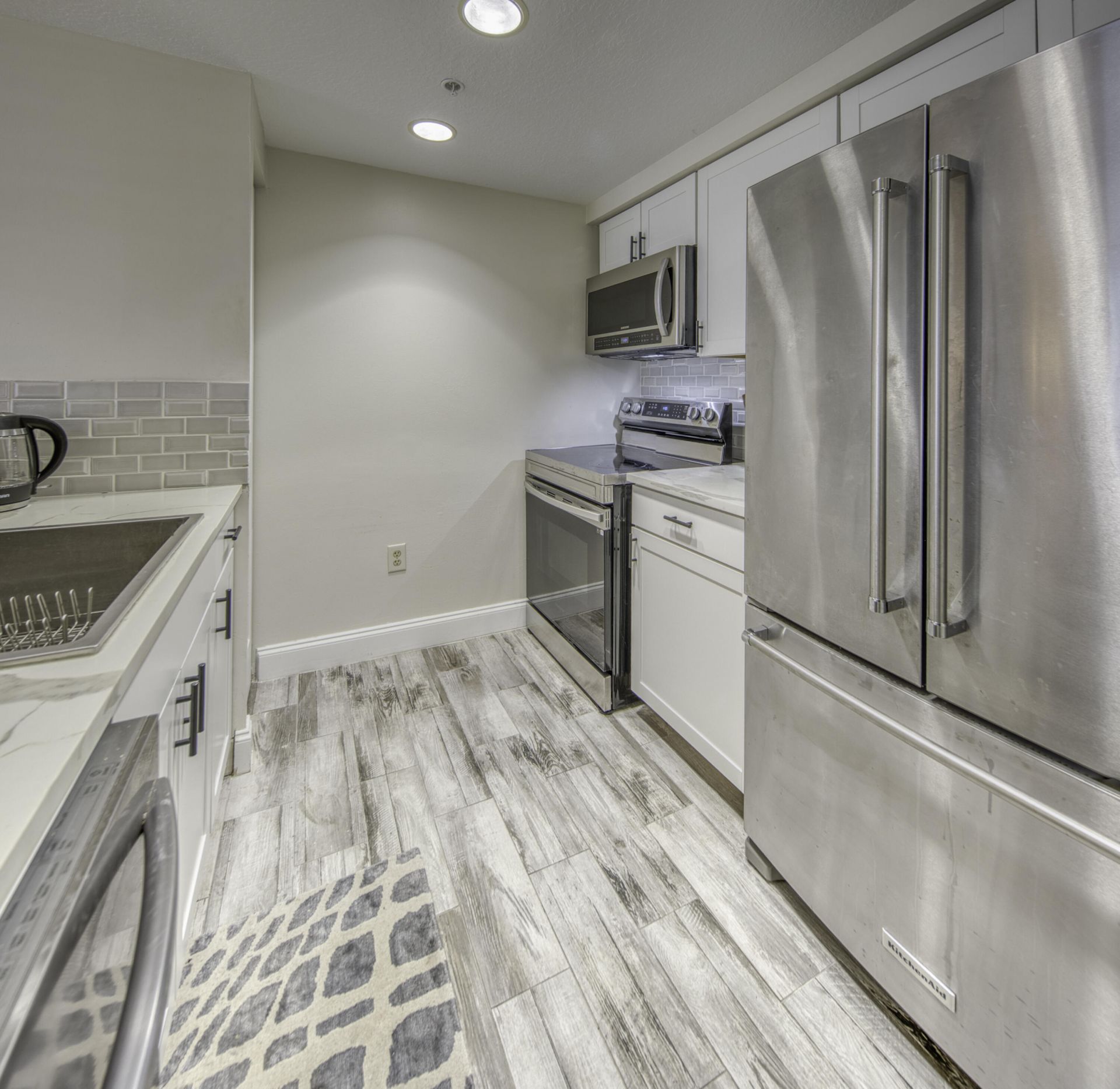 511 Lucerne Avenue, Unit 408, Lake Worth Beach, FL 33460 Photo