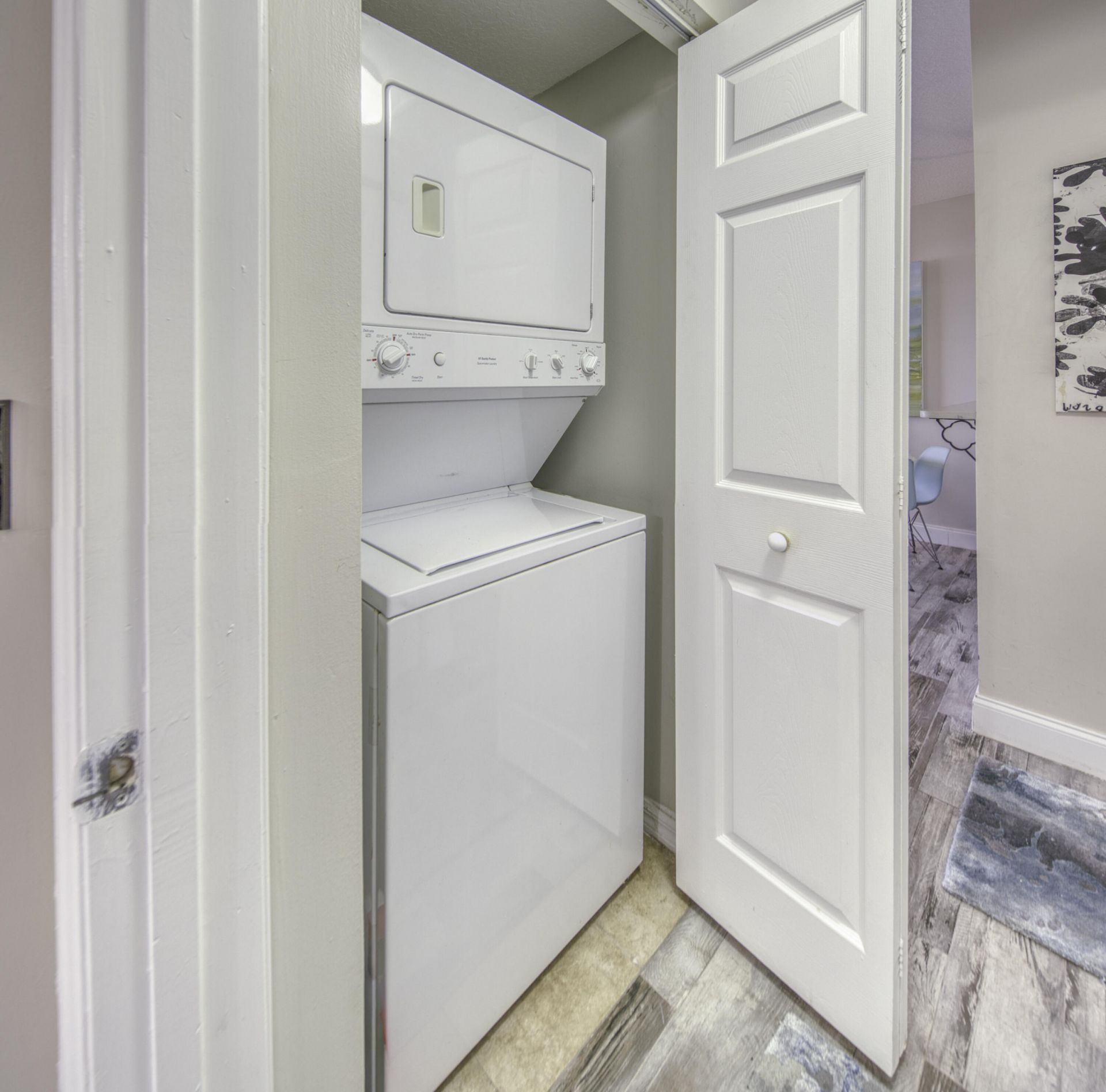 511 Lucerne Avenue, Unit 408, Lake Worth Beach, FL 33460 Photo