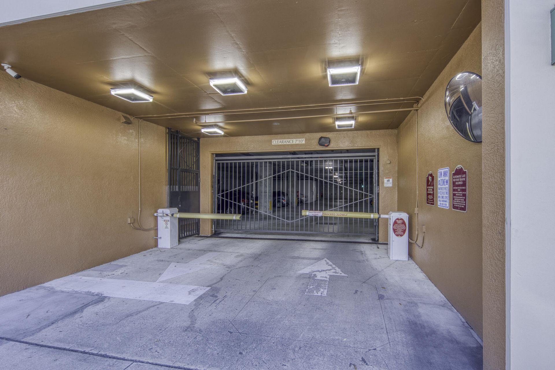 511 Lucerne Avenue, Unit 408, Lake Worth Beach, FL 33460 Photo