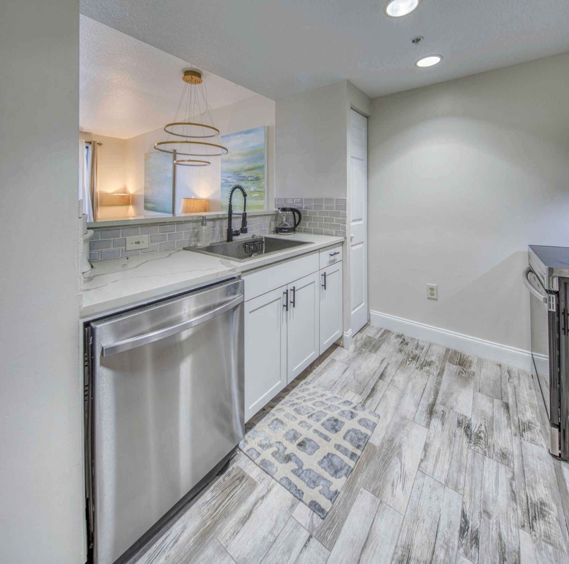 511 Lucerne Avenue, Unit 408, Lake Worth Beach, FL 33460 Photo