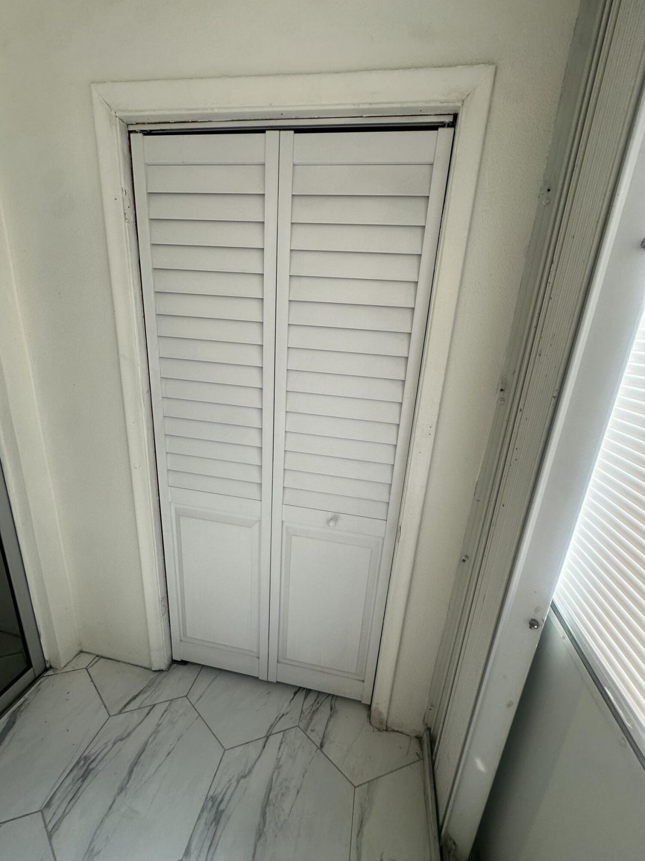 2440 Lake Osborne Drive, Unit 201, Lake Worth Beach, FL 33461 Photo