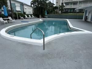 2440 Lake Osborne Drive, Unit 201, Lake Worth Beach, FL 33461 Photo
