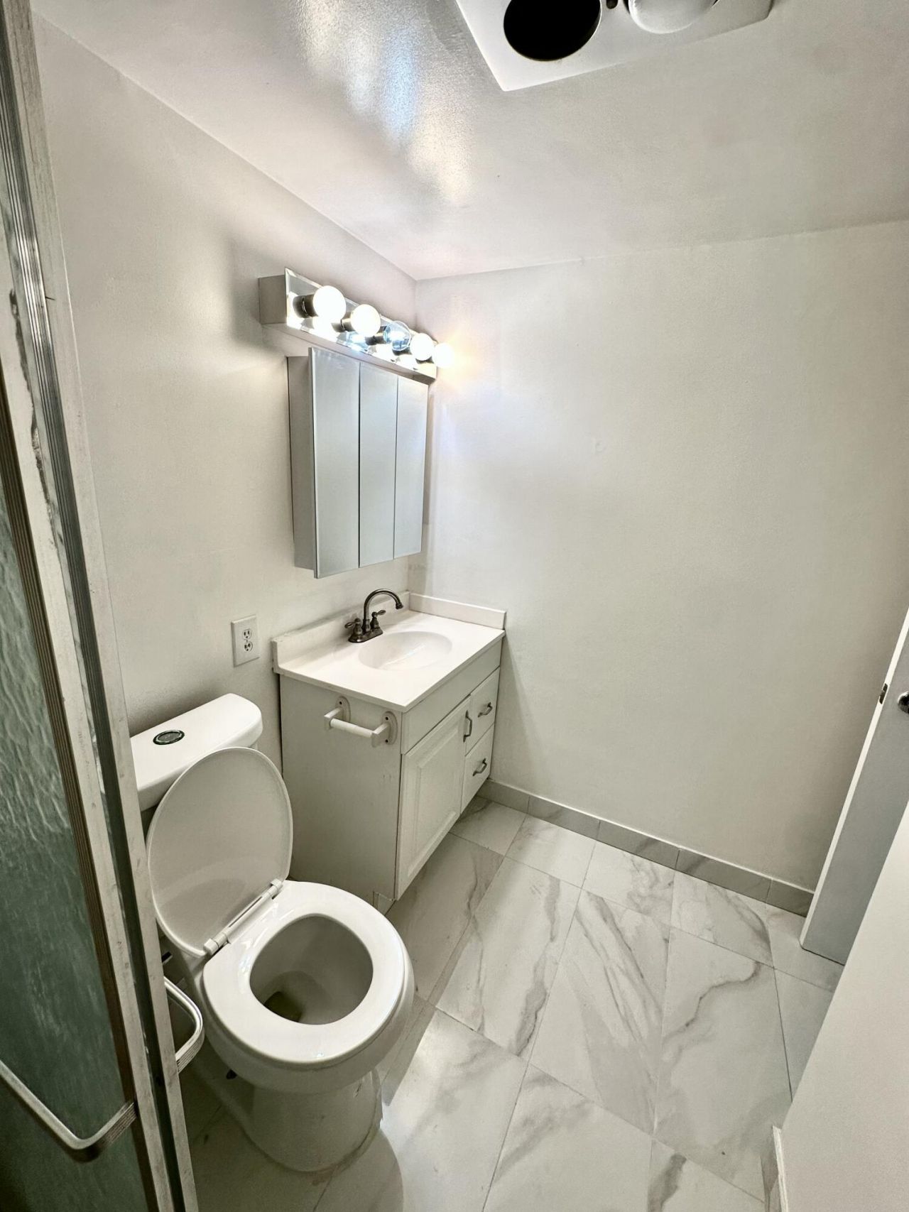 2440 Lake Osborne Drive, Unit 201, Lake Worth Beach, FL 33461 Photo