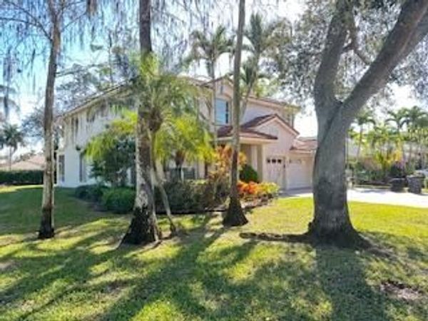 550 Cypress Crossing, Wellington, FL 33414