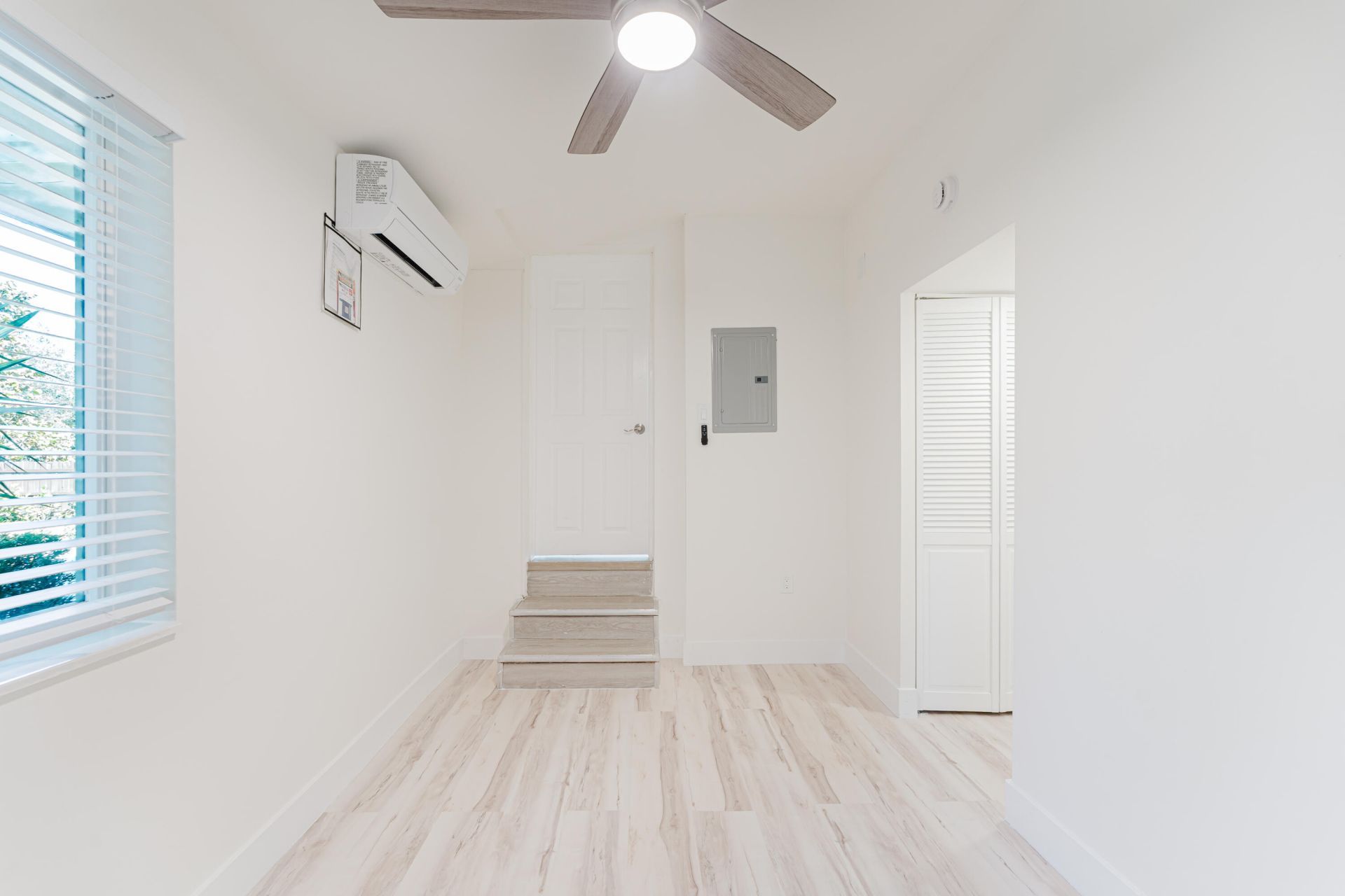 323 NW Spanish River Boulevard, Boca Raton, FL 33431 Photo