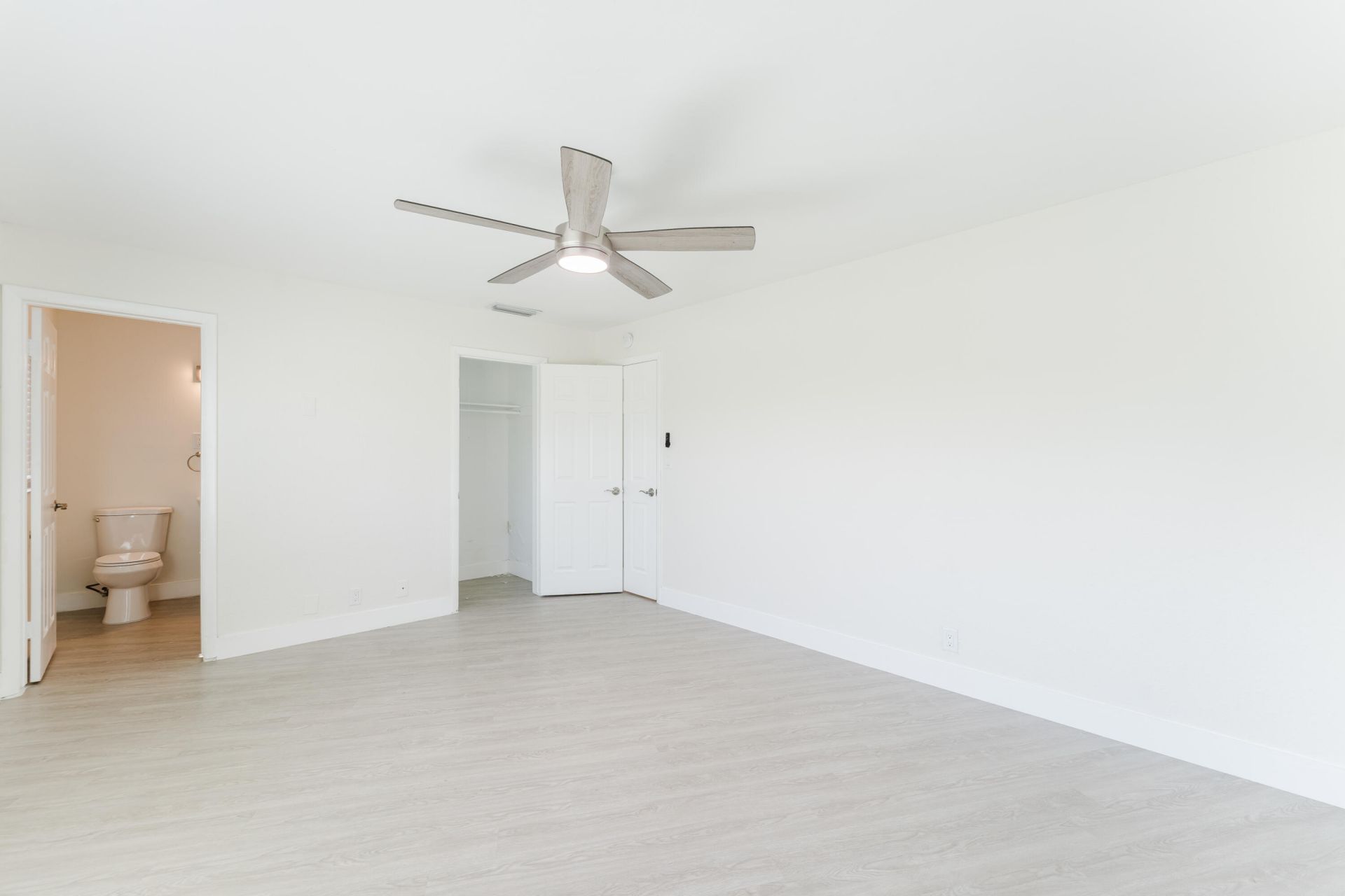 323 NW Spanish River Boulevard, Boca Raton, FL 33431 Photo