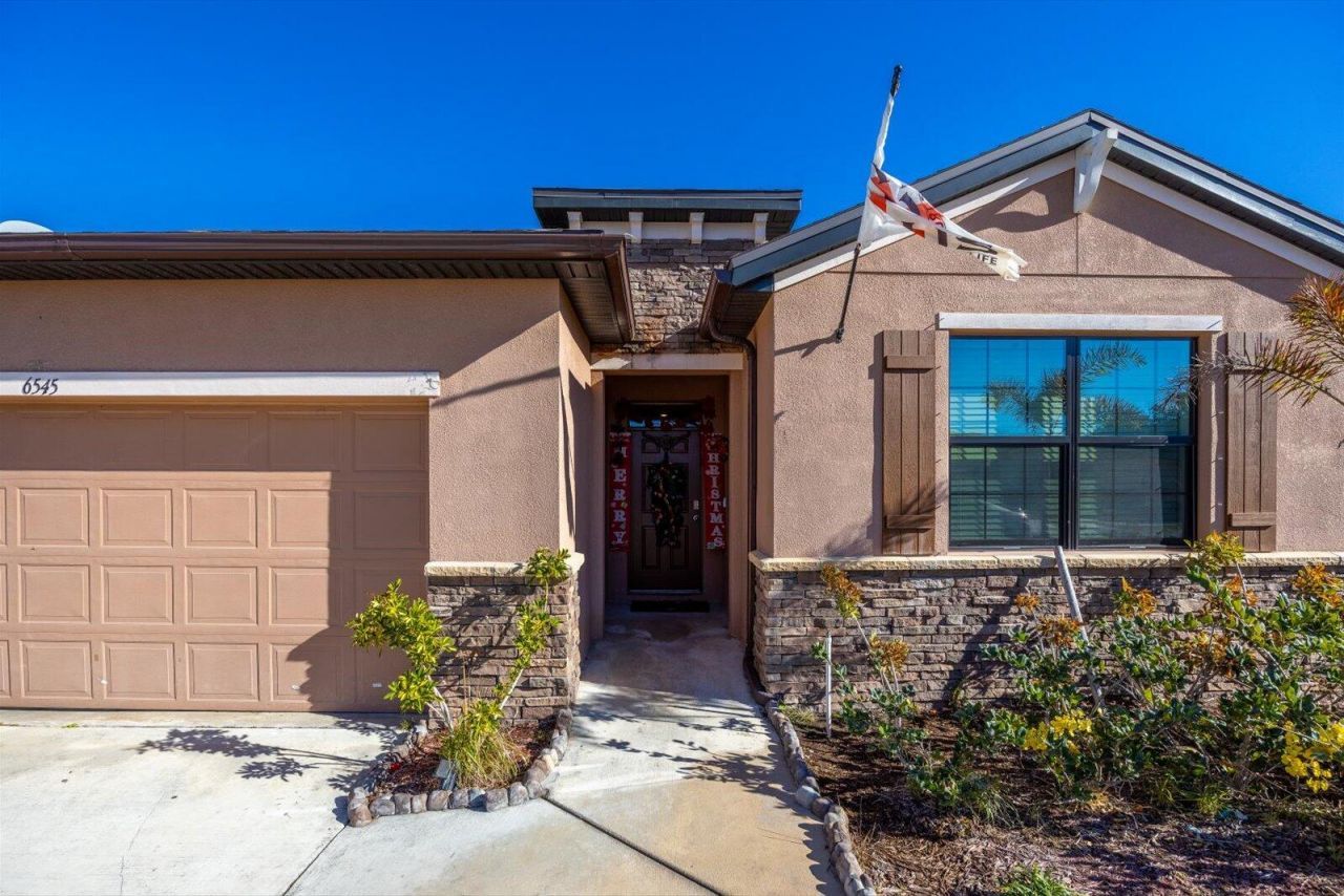 6545 NW Oaklawn Way, Port Saint Lucie, FL 34983 Photo