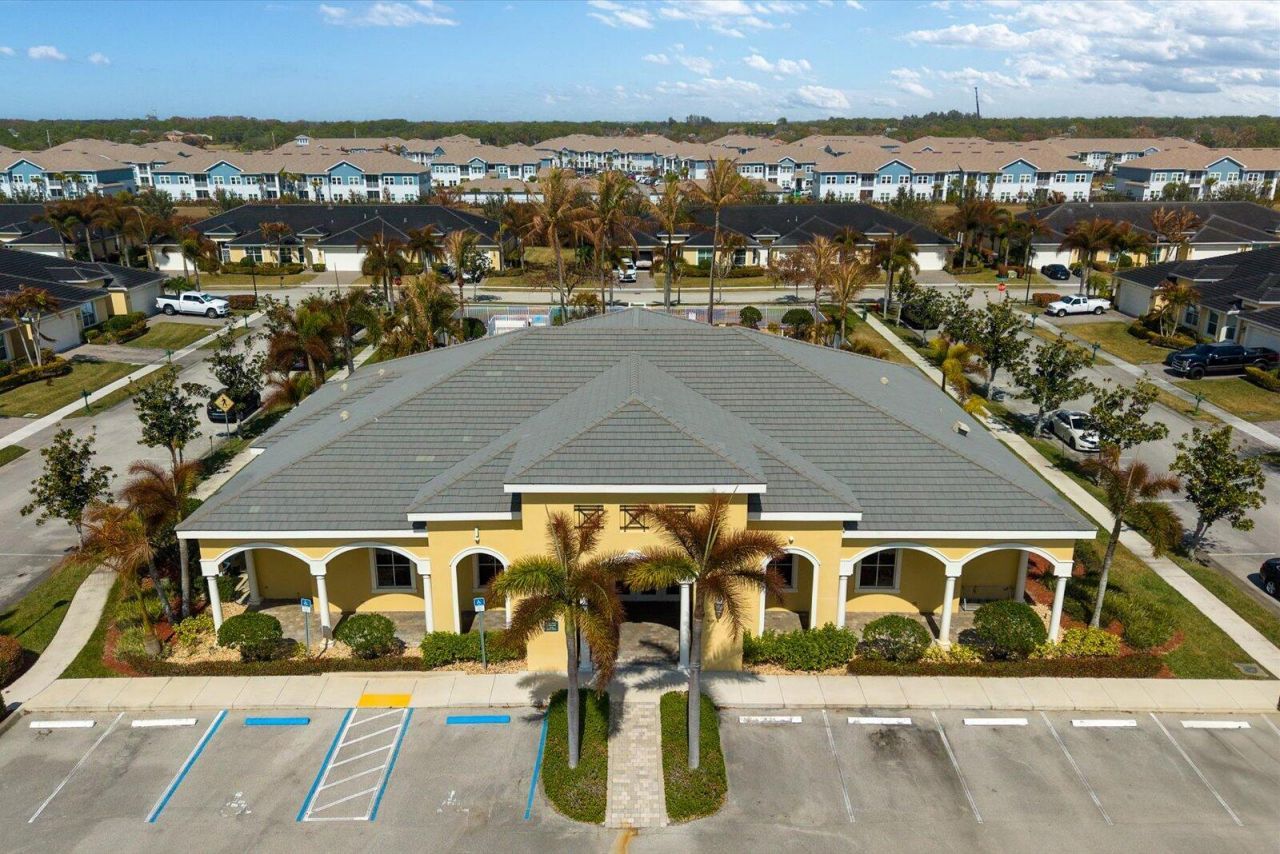 6545 NW Oaklawn Way, Port Saint Lucie, FL 34983 Photo