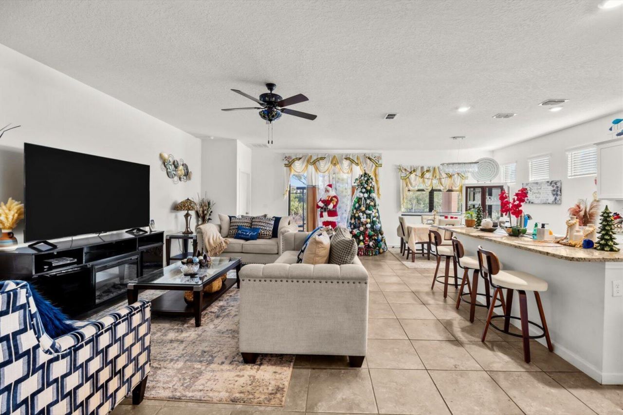 6545 NW Oaklawn Way, Port Saint Lucie, FL 34983 Photo