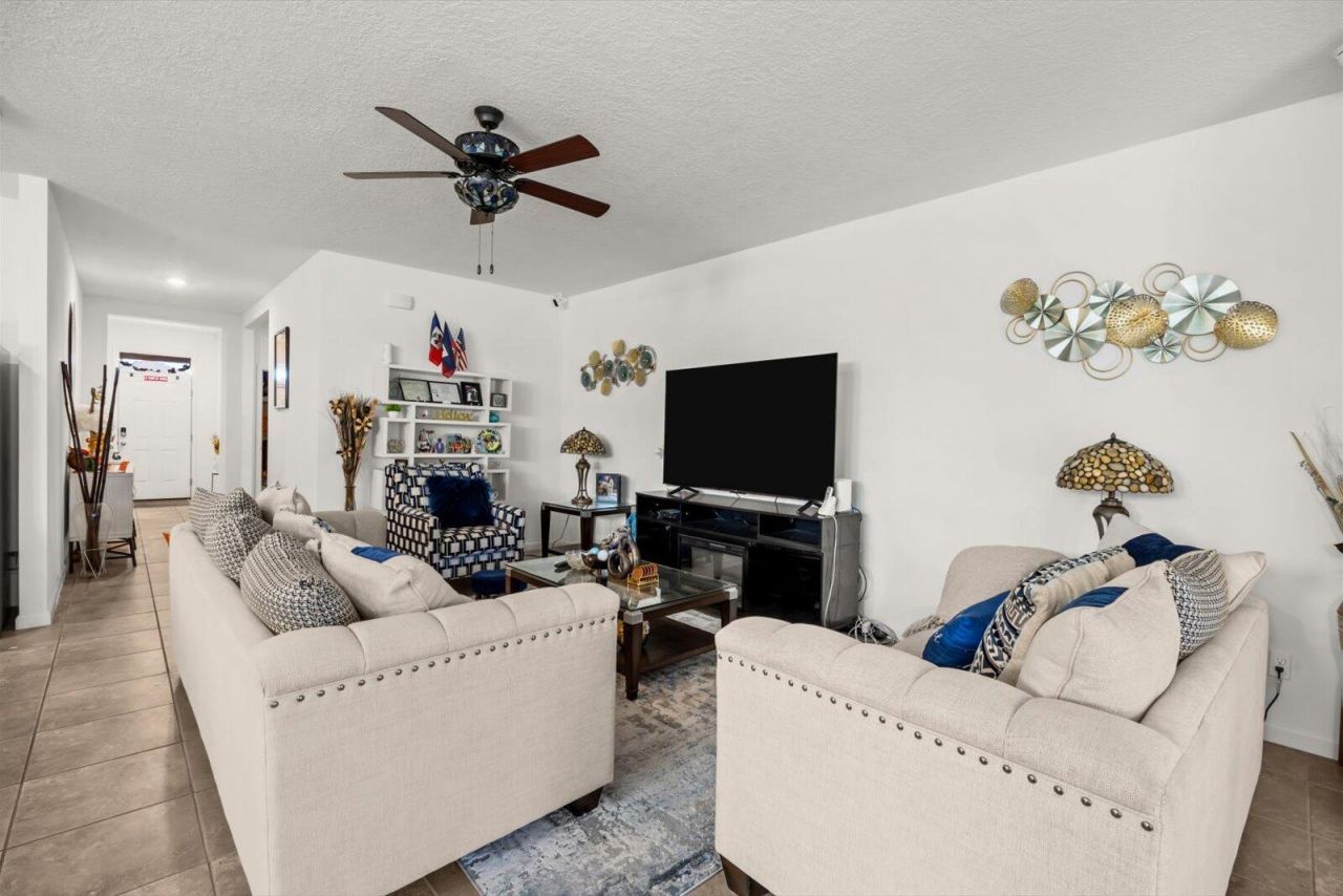 6545 NW Oaklawn Way, Port Saint Lucie, FL 34983 Photo