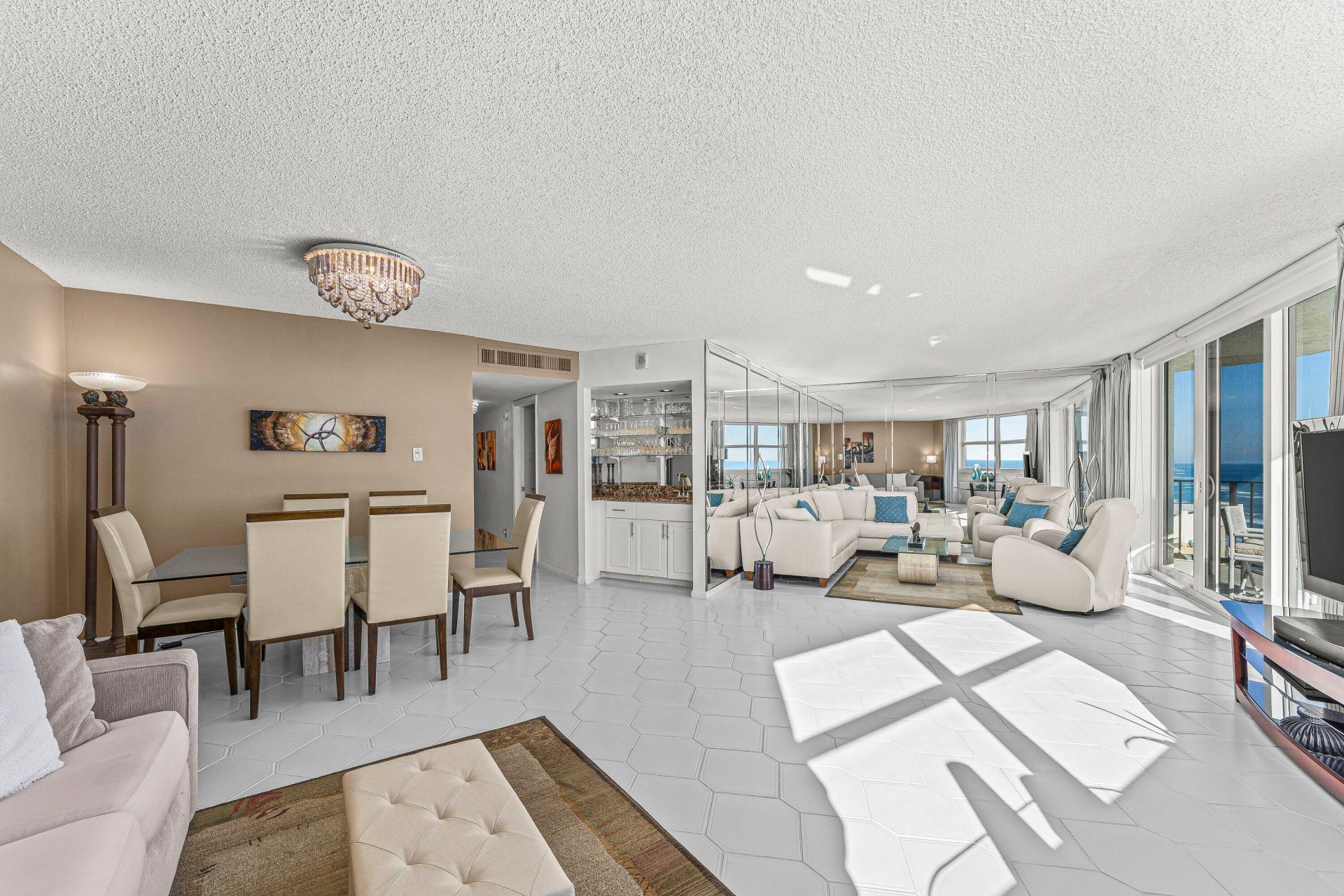 5420 N Ocean Drive, Unit 2101, Singer Island, FL 33404 Photo