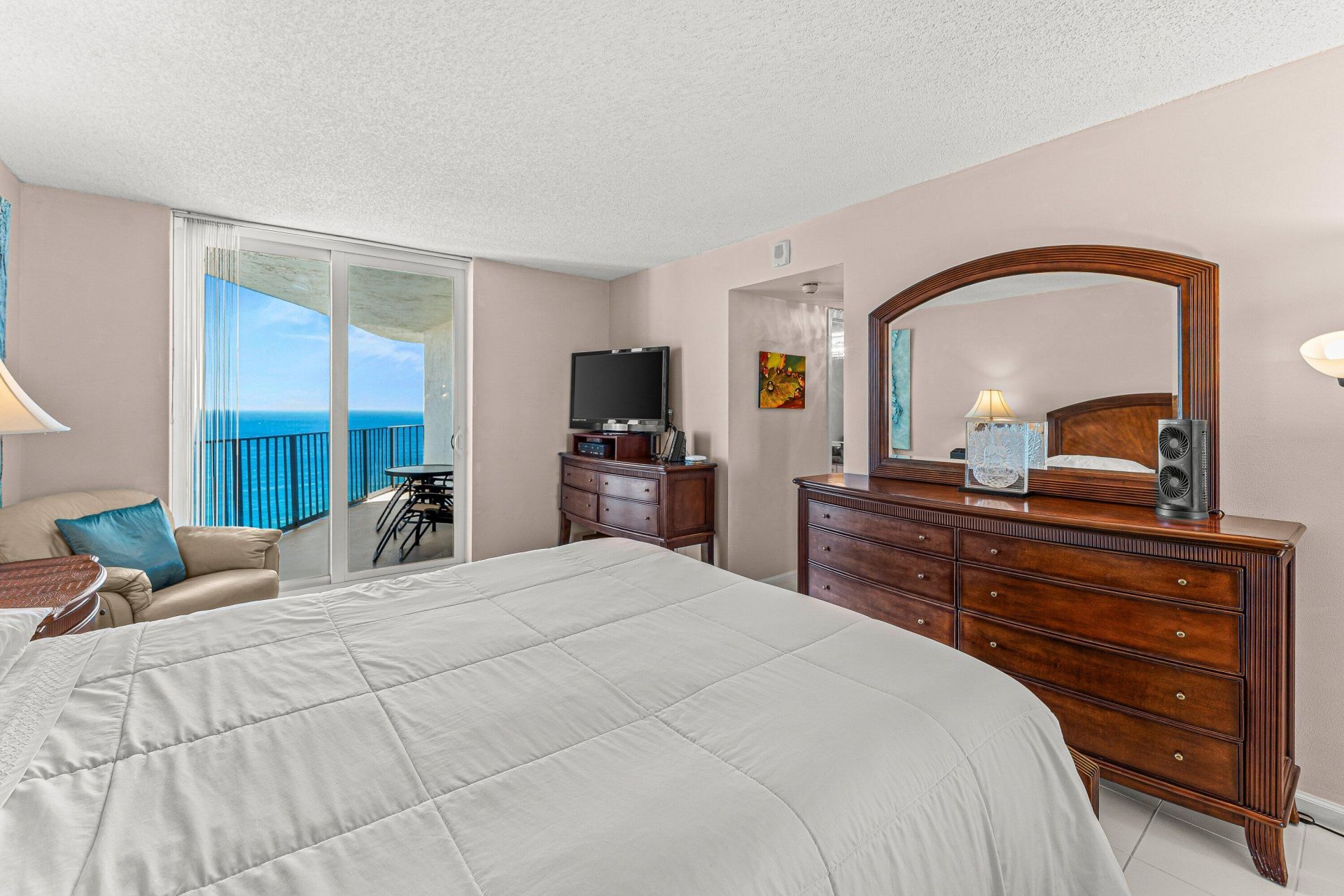 5420 N Ocean Drive, Unit 2101, Singer Island, FL 33404 Photo