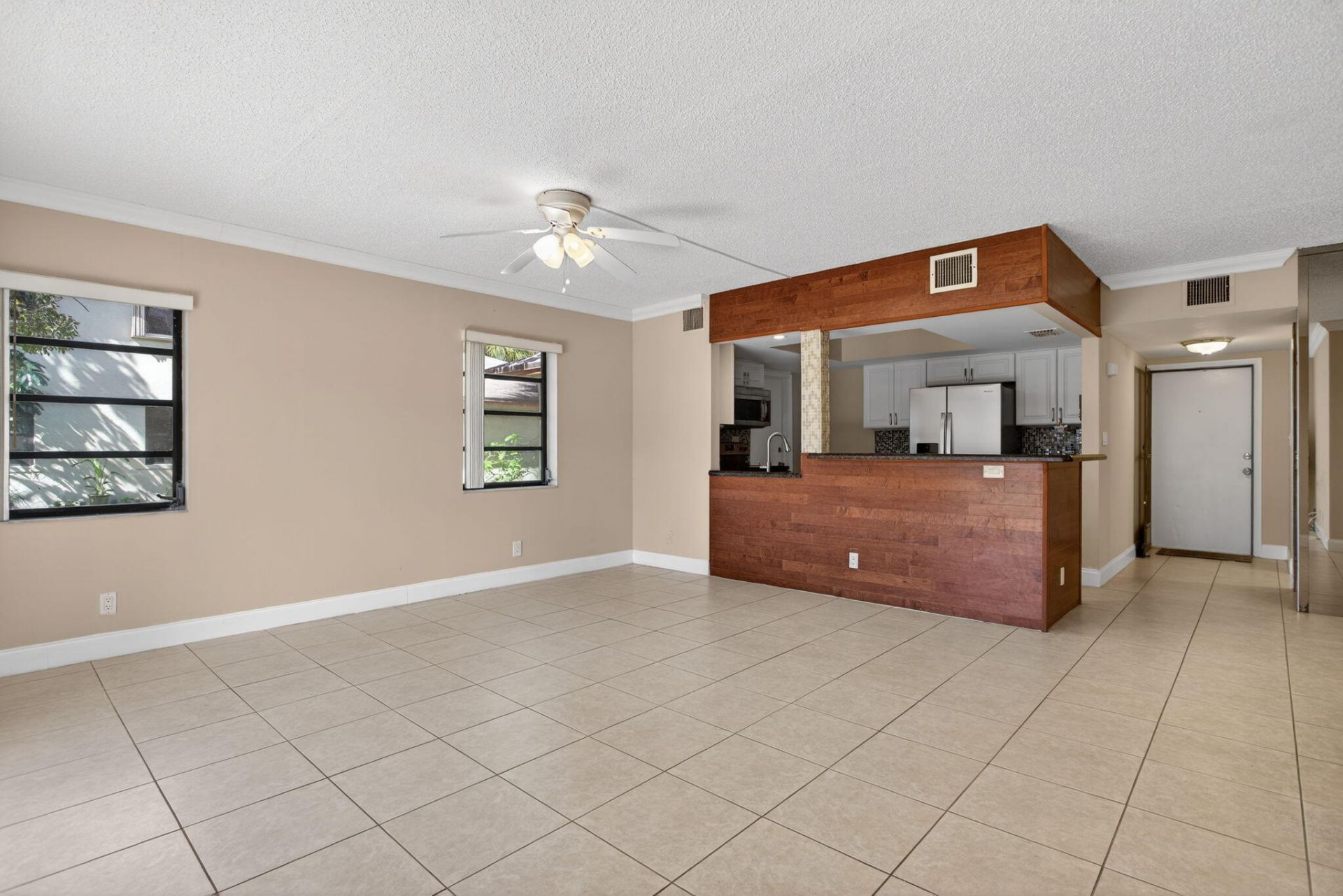 1780 NE 39th Court, Unit 901, Pompano Beach, FL 33064 Photo