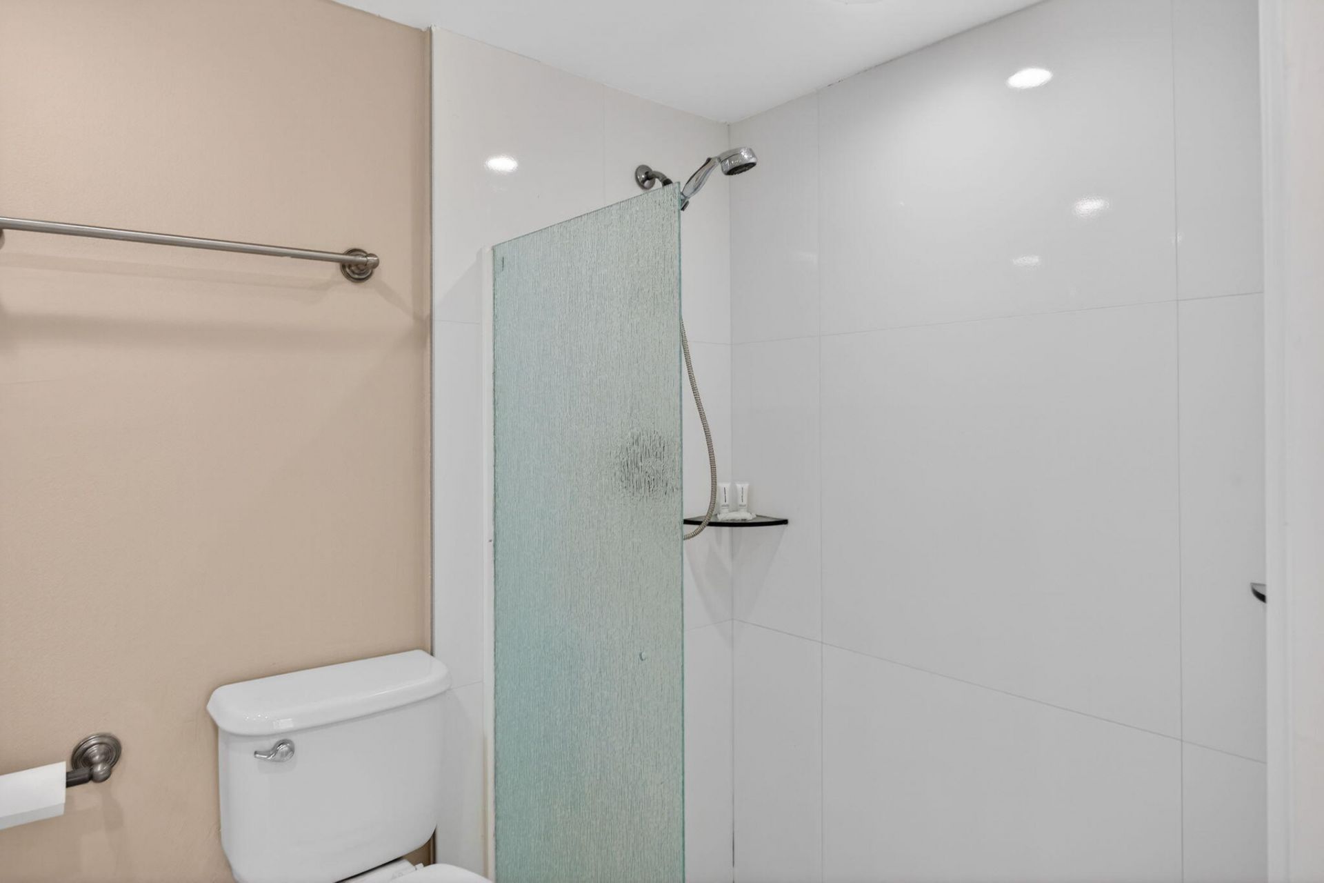 1780 NE 39th Court, Unit 901, Pompano Beach, FL 33064 Photo