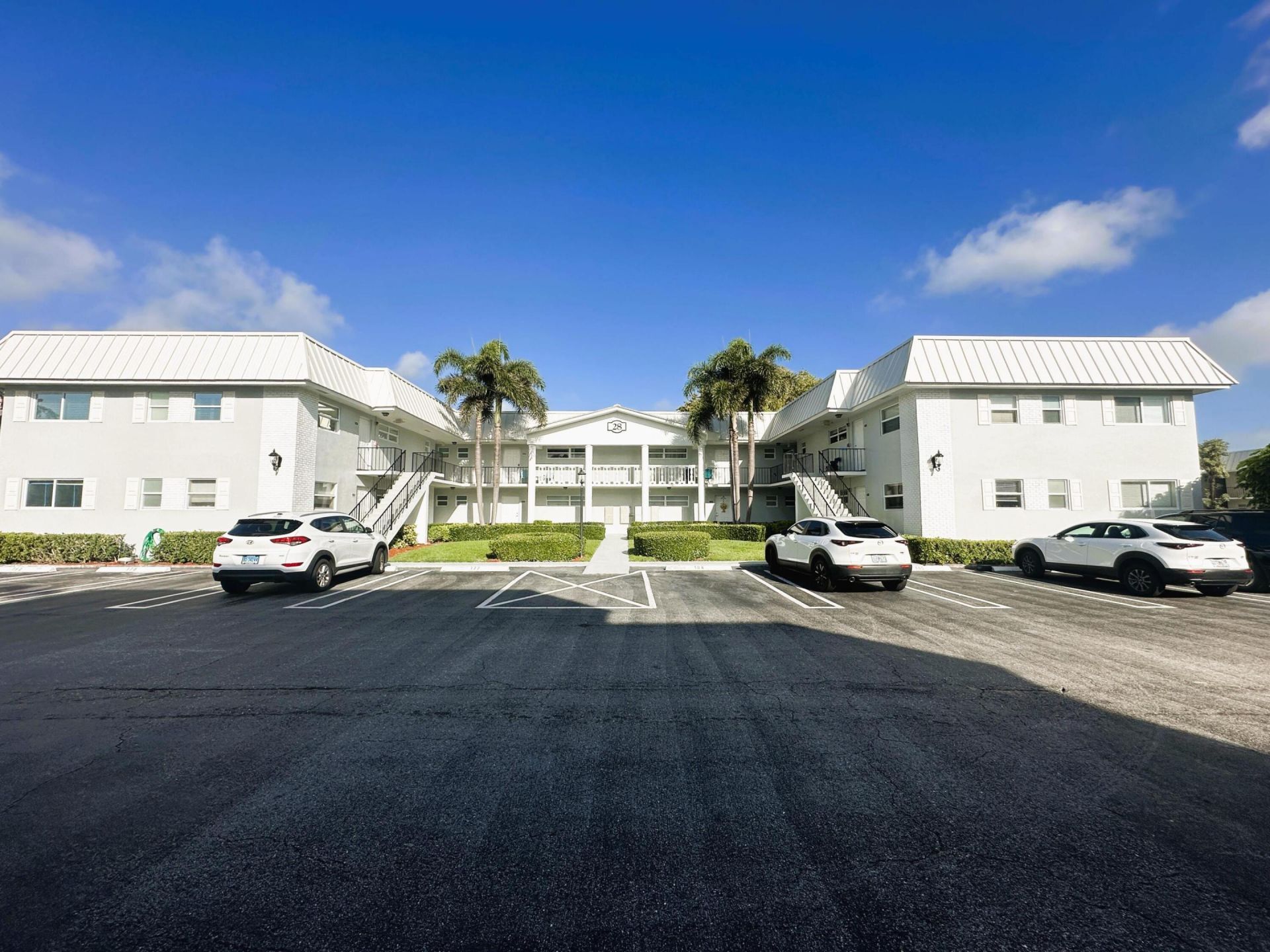 28 Colonial Club Drive, Unit 204, Boynton Beach, FL 33435 Photo