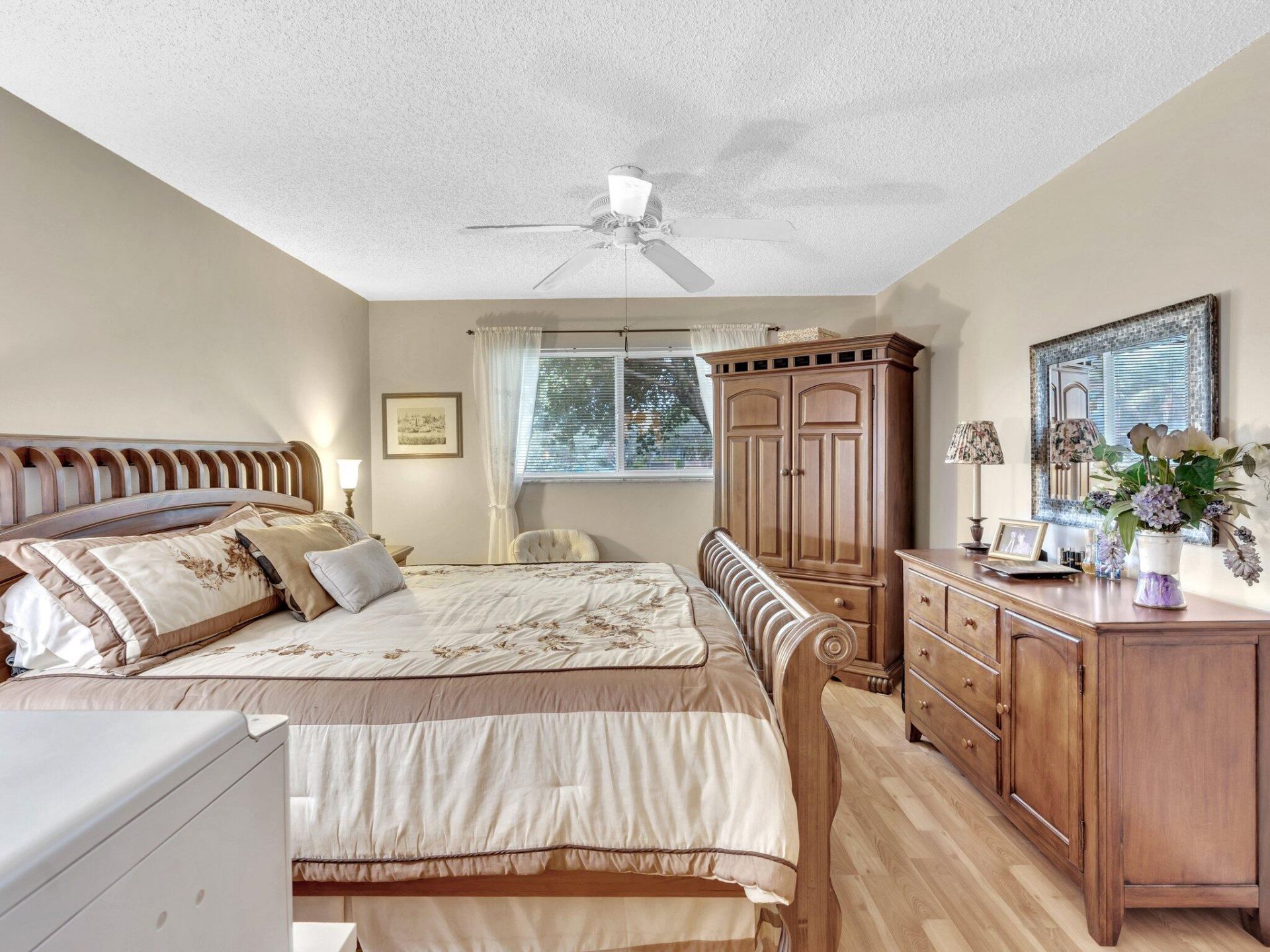 28 Colonial Club Drive, Unit 204, Boynton Beach, FL 33435 Photo