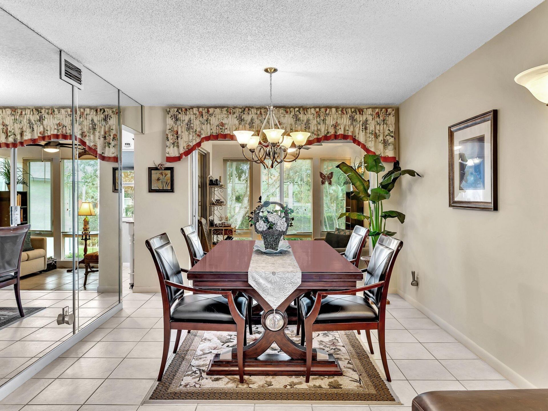 28 Colonial Club Drive, Unit 204, Boynton Beach, FL 33435 Photo