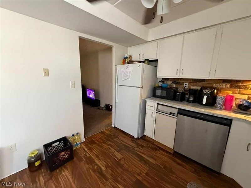 2440 Noble Road, Unit 204, Cleveland Heights, OH 44121 Photo 4